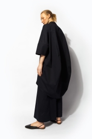 Ciemnogranatowa, oversizowa tunika z wydłużonym tyłem i  rękawem 3/4 