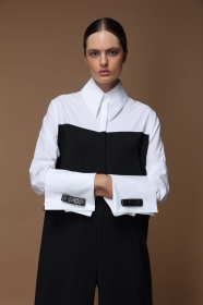 Płaskie spinki do mankietów z palonego drewna 