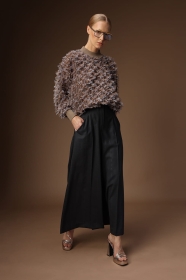 Bardzo szerokie spodnie z delikatnym prążkiem w kolorze miedzianym